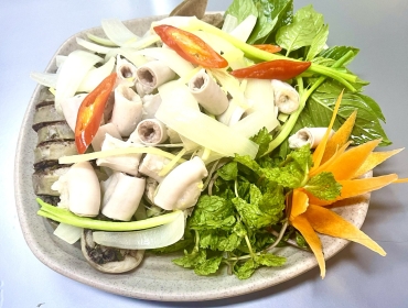 LÒNG HEO LUỘC